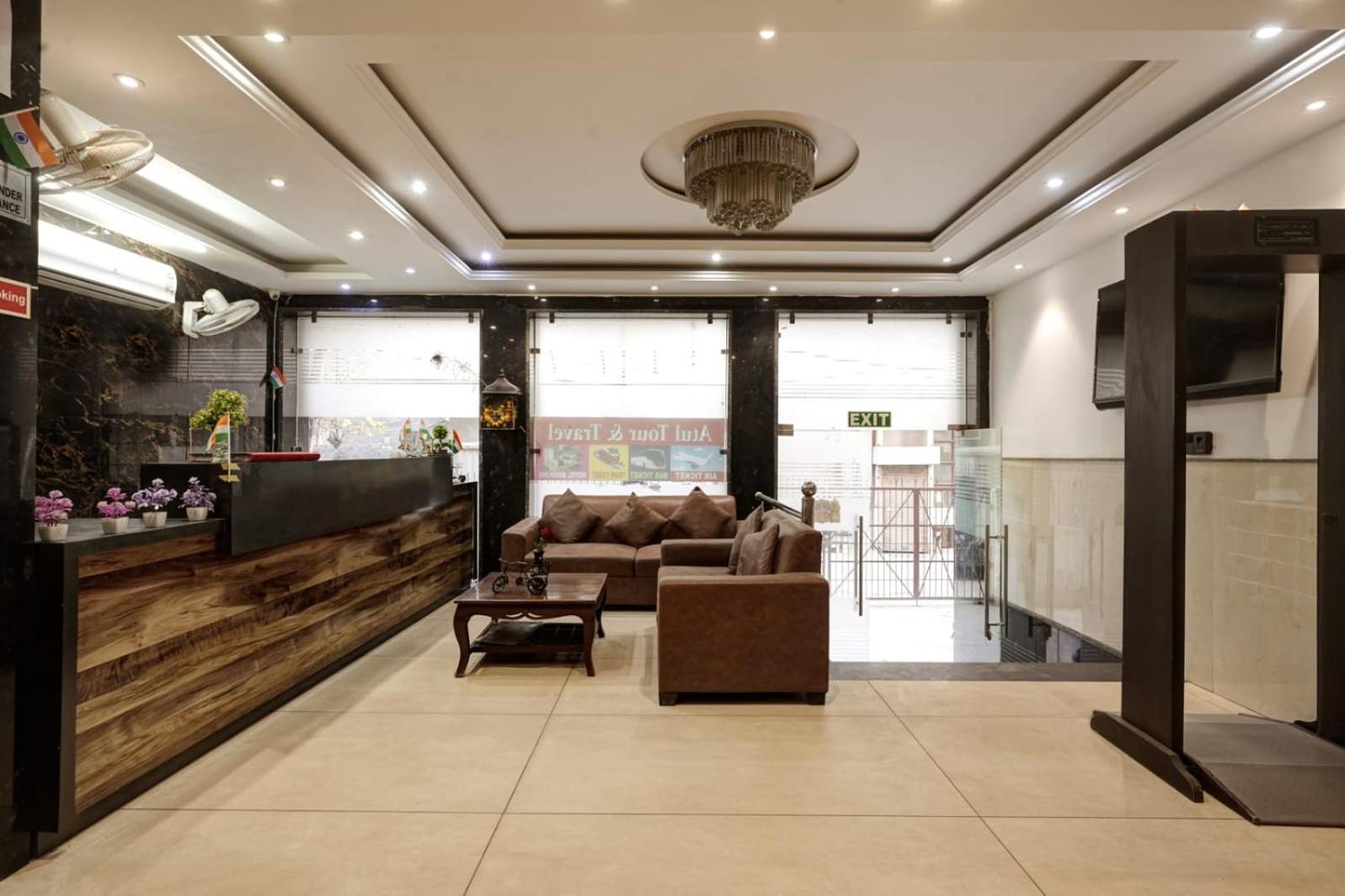 Hotel Naveen 4*